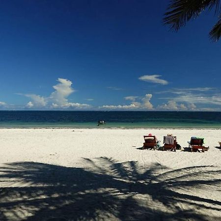 Cowrie Beach Haven Studio Apartment Mombasa Bagian luar foto