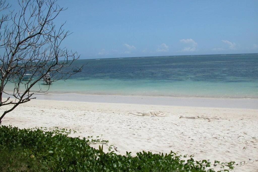 Cowrie Beach Haven Studio Apartment Mombasa Bagian luar foto